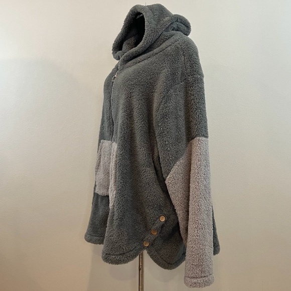 Teddy Bear Gray Hoodie - Picture 7 of 12